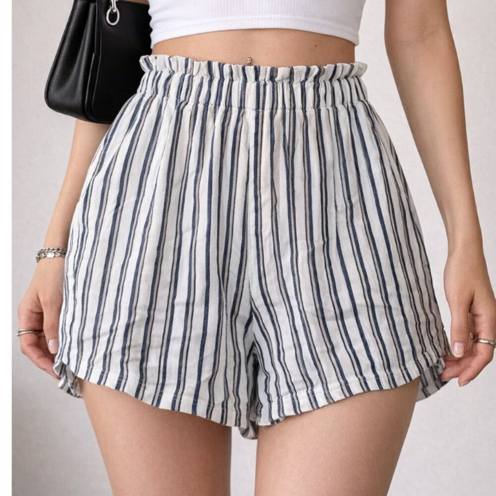 Hollister Ultra High Rise Striped Shorts Size M Blue White Flowy